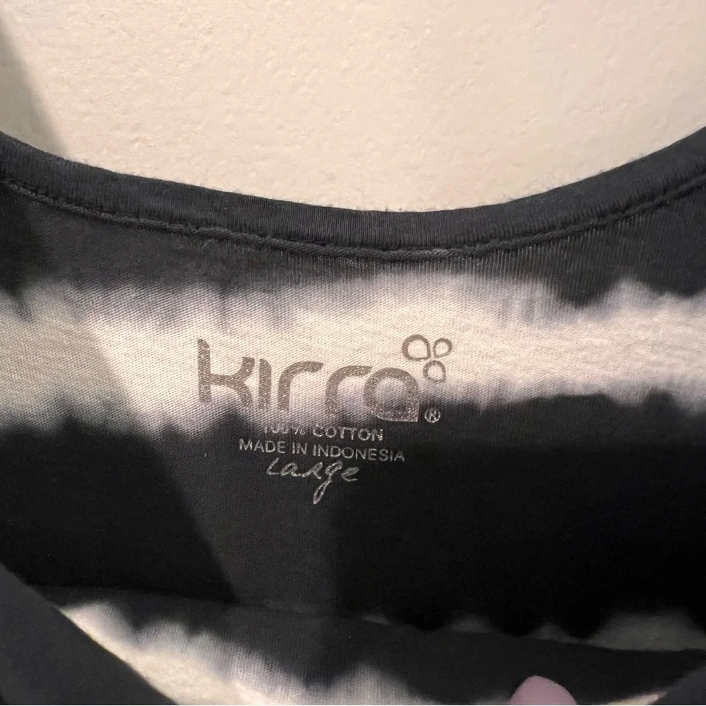 Tie Dye Striped Tanked - Picture 3 of 4